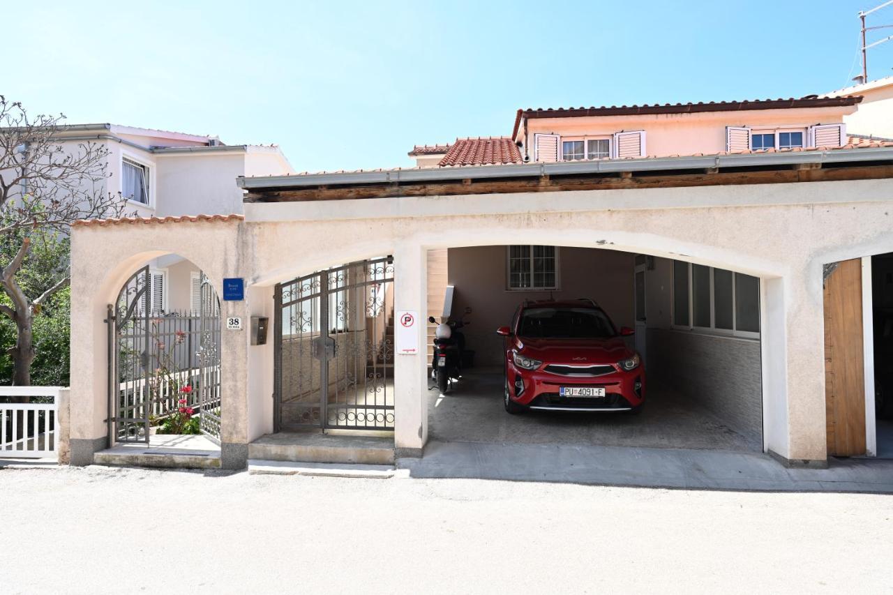 Apartment Kokolo Sea View Hvar 赫瓦尔 外观 照片